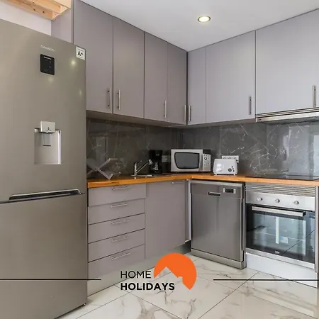 #058 T0 Oh Live By Holidays